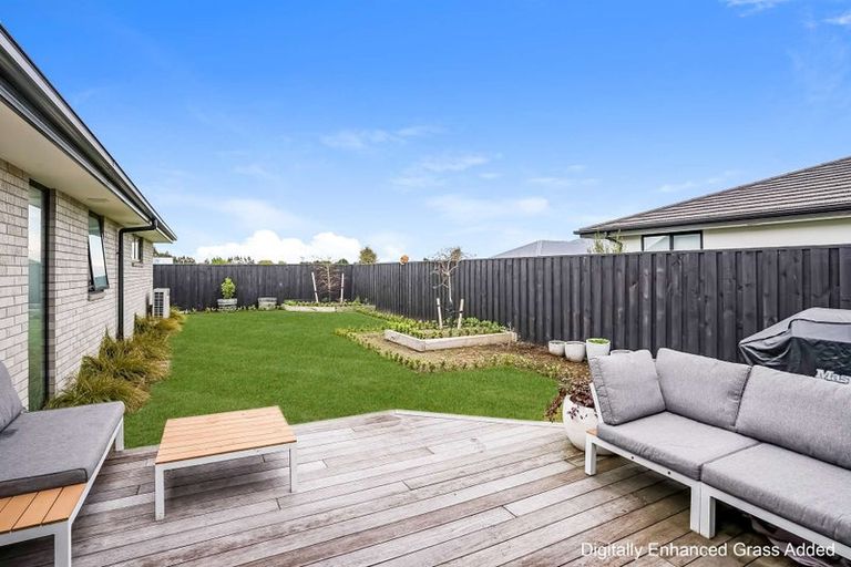 Photo of property in 18 Goldie Drive, Rangiora, 7400