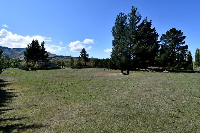 Photo of property in 35 Mclew Road, Inch Valley, Palmerston, 9483