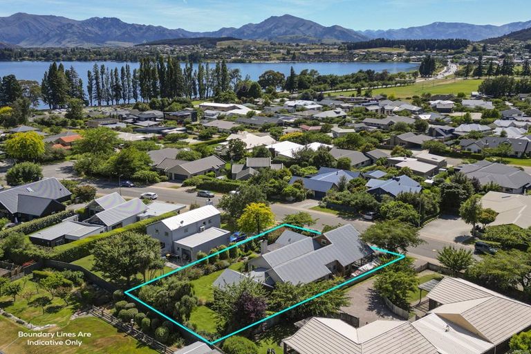 Photo of property in 121 Meadowstone Drive, Wanaka, 9305