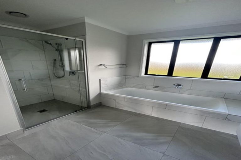 Photo of property in 4 Trevor Mcmiken Drive, Patumahoe, 2679