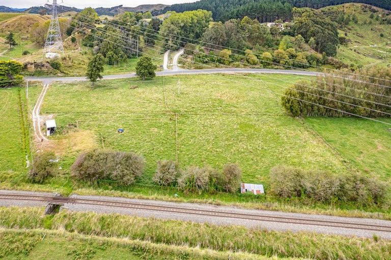 Photo of property in 500 No 3 Line, Okoia, Wanganui, 4582