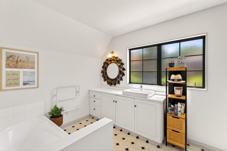 Photo of property in 19a Tainui Drive, Havelock North, 4130