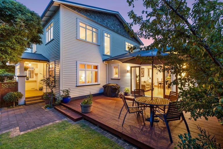 Photo of property in 42 Barriball Street, Fitzroy, New Plymouth, 4312