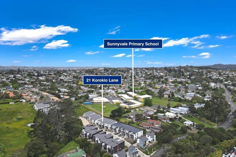 Photo of property in 21 Korokio Lane, Henderson, Auckland, 0612