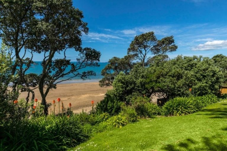 Photo of property in 32 Whitby Crescent, Mairangi Bay, Auckland, 0630