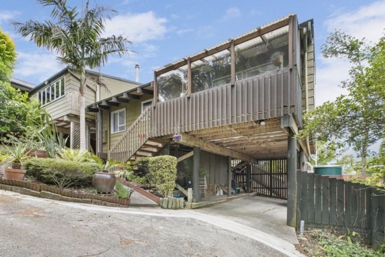 Photo of property in 2/37 Glamorgan Drive, Torbay, Auckland, 0630