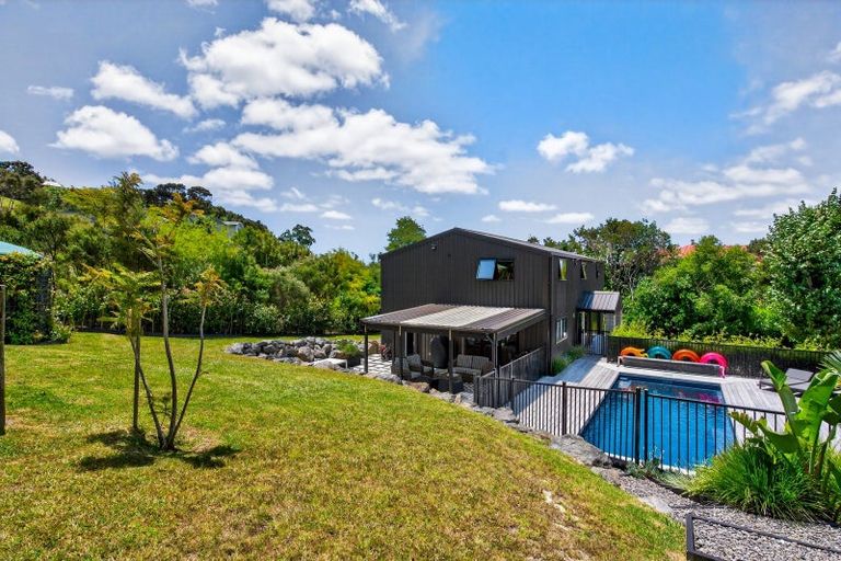 Photo of property in 2 Cambridge Lane, Mangawhai, 0505