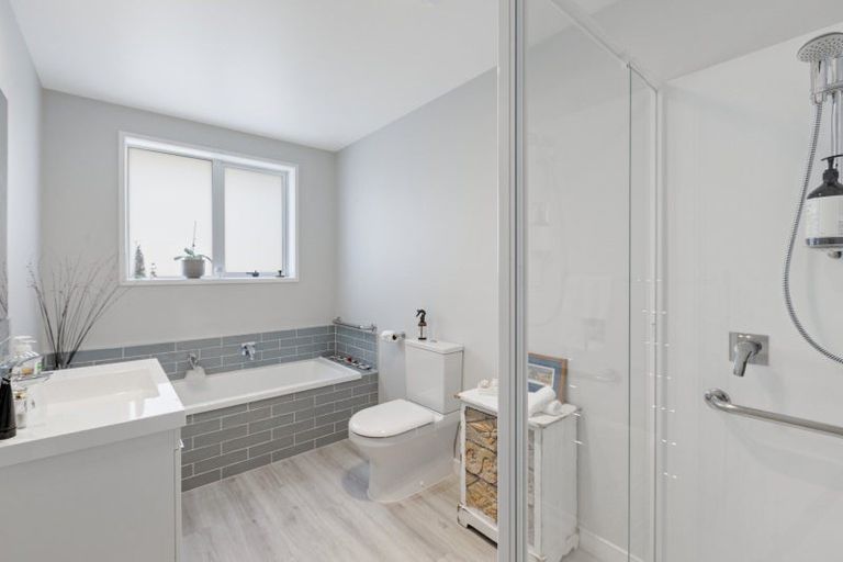 Photo of property in 20 Marion Crescent, Papamoa Beach, Papamoa, 3118