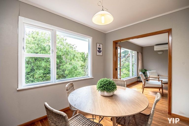 Photo of property in 18 Elliott Street, Johnsonville, Wellington, 6037