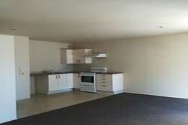 Photo of property in 7/351 West Coast Road, Glen Eden, Auckland, 0602