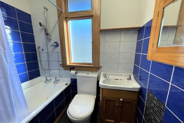 Photo of property in 1 Cromer Street, Balclutha, 9230