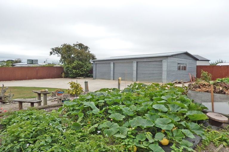 Photo of property in 8 London Street, Weston, Oamaru, 9401