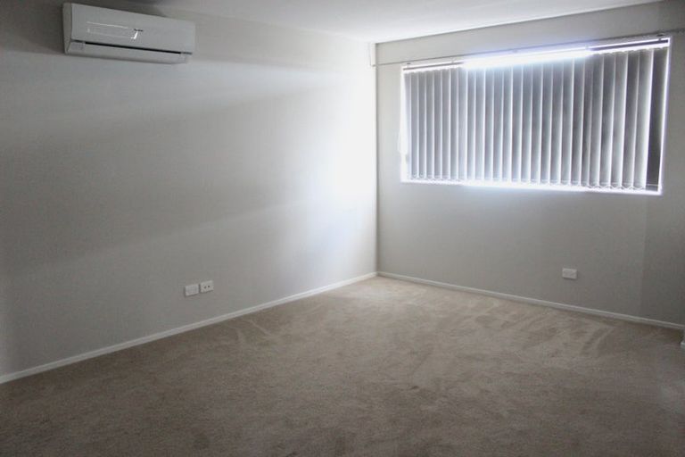 Photo of property in 48 Hughs Way, Flat Bush, Auckland, 2019