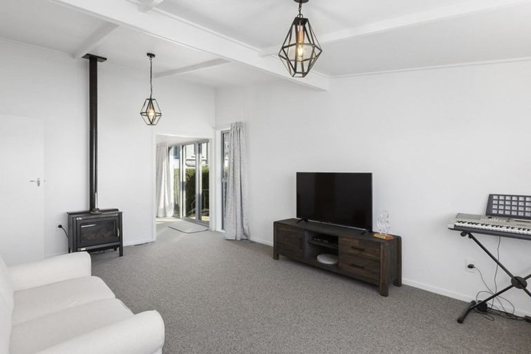 Photo of property in 42 Crosby Street, Mornington, Dunedin, 9011