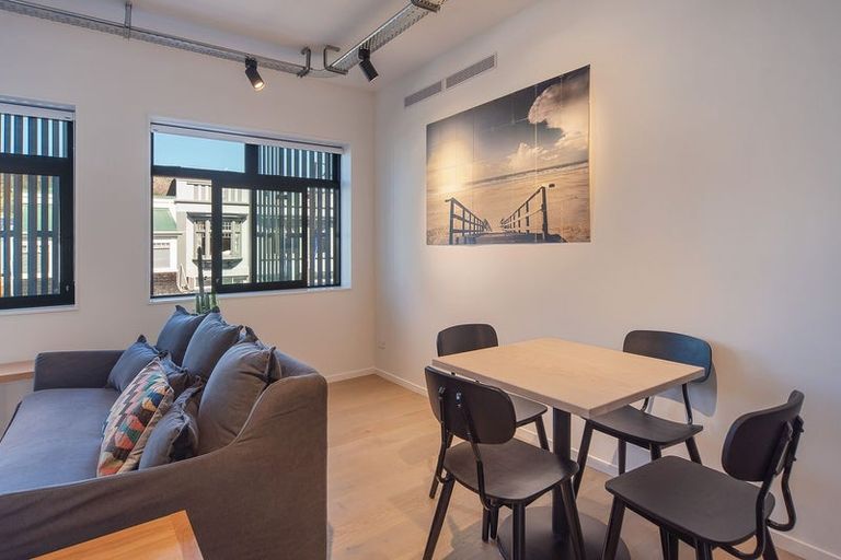 Photo of property in 9d Church Road, Taradale, Napier, 4112