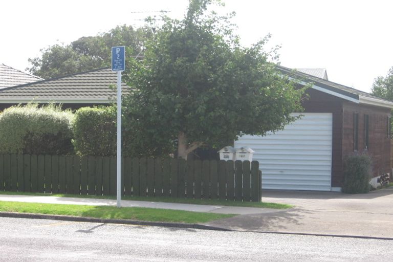 Photo of property in 1/167 Shakespeare Road, Milford, Auckland, 0620