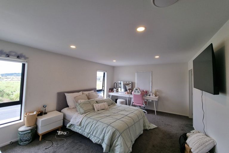 Photo of property in 19 Hakinakina Drive, Flat Bush, Auckland, 2019
