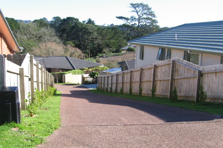 Photo of property in 62 View Ridge Drive, Ranui, Auckland, 0612