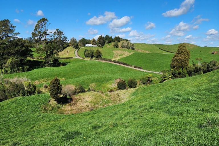 Photo of property in 868 Upland Road, Egmont Village, New Plymouth, 4372