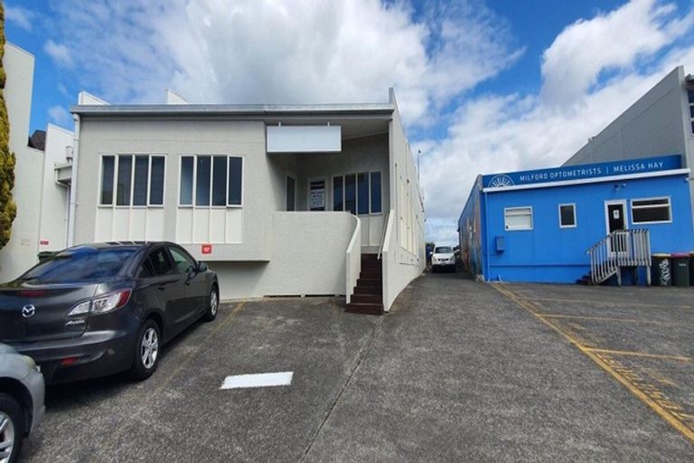 Photo of property in 2/151 Kitchener Road, Pukekohe, 2120