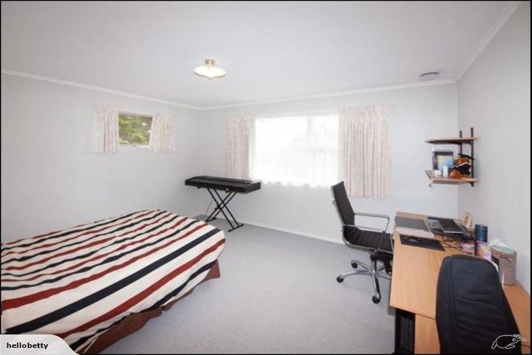 Photo of property in 17 Hawtrey Terrace, Churton Park, Wellington, 6037