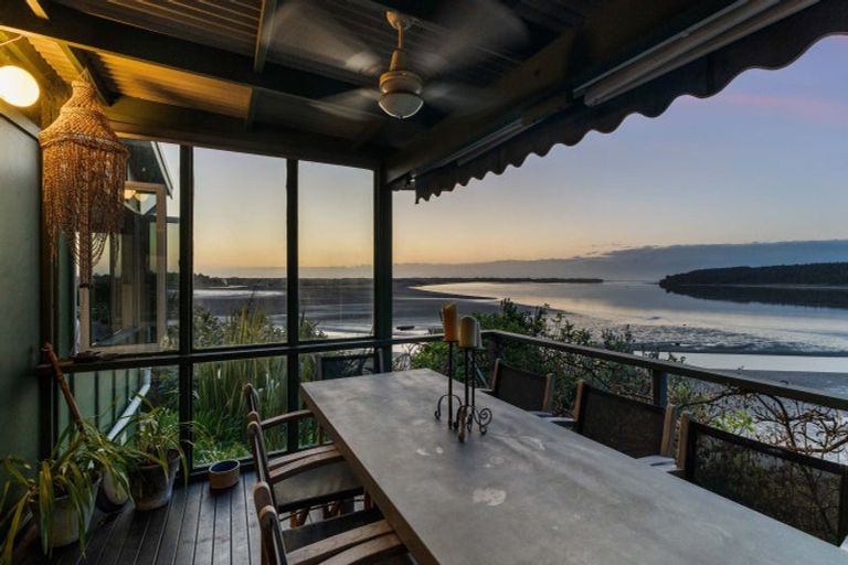 Photo of property in 40 Tuakau Bridge-port Waikato Road, Port Waikato, Tuakau, 2695