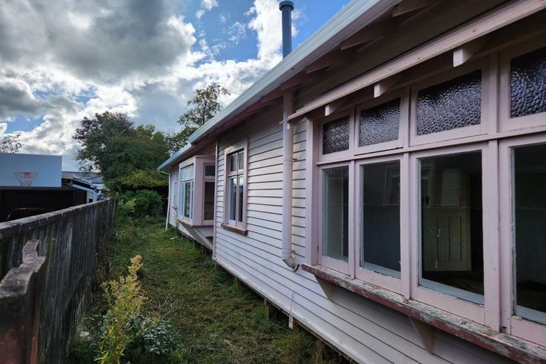 Photo of property in 11 Rosalie Terrace, Kelvin Grove, Palmerston North, 4414