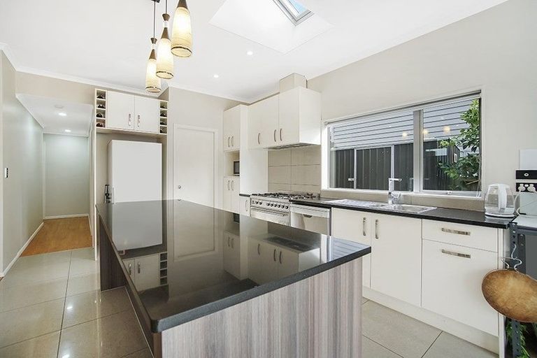 Photo of property in 1 Geranium Avenue, Flat Bush, Auckland, 2019