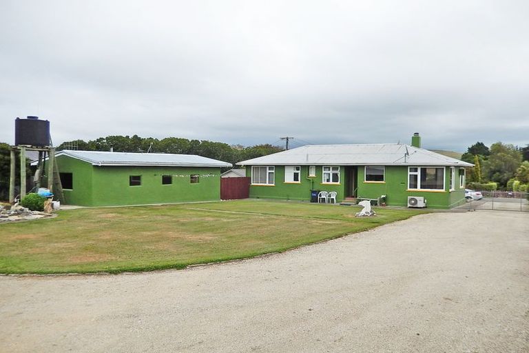 Photo of property in 8 London Street, Weston, Oamaru, 9401