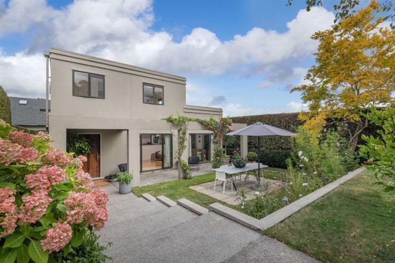 Photo of property in 2/9 Maleme Avenue, Belmont, Auckland, 0622