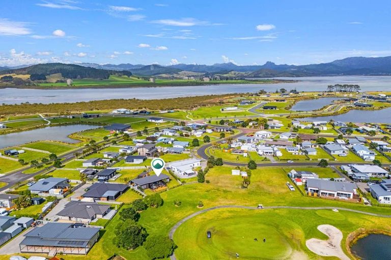 Photo of property in 171 Rangiora Crescent, Matarangi, Whitianga, 3592
