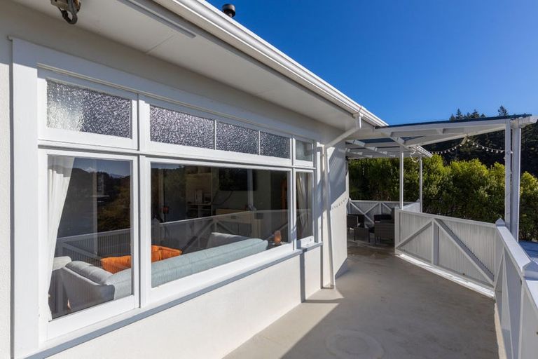 Photo of property in 9 Lincoln Street, Picton, 7220