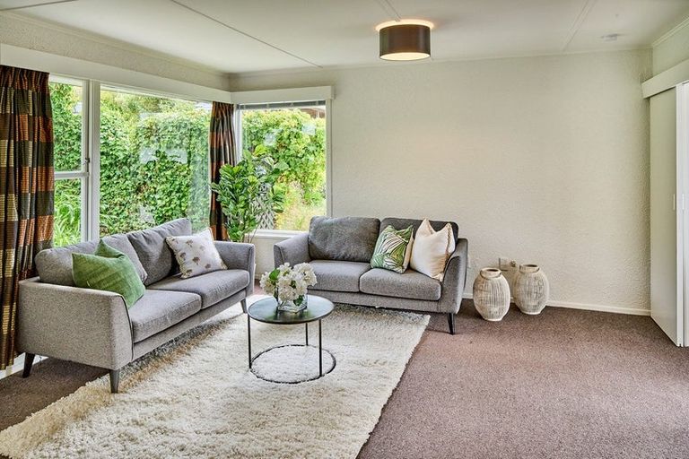 Photo of property in 30 Mana View Road, Paremata, Porirua, 5026