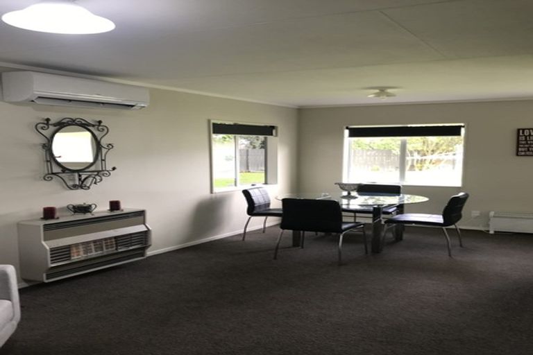 Photo of property in 87 Benmore Avenue, Cloverlea, Palmerston North, 4412