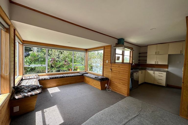 Photo of property in 55 Salford Street, Newlands, Wellington, 6037