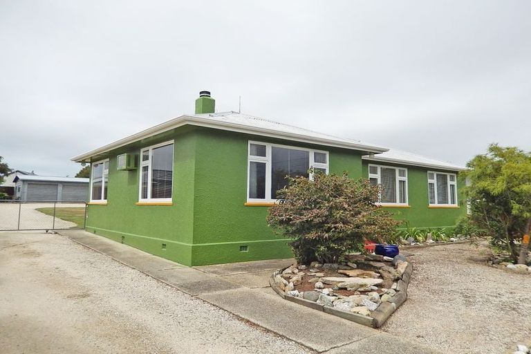 Photo of property in 8 London Street, Weston, Oamaru, 9401