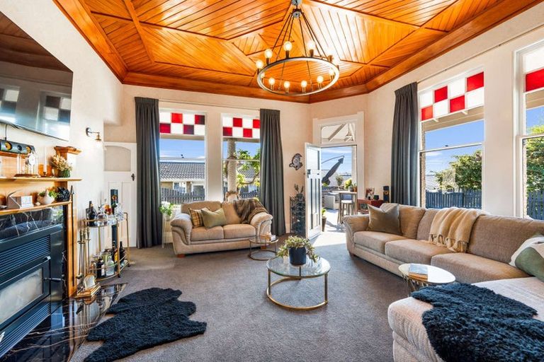 Photo of property in 6 Kerwood Place, Gore, 9710