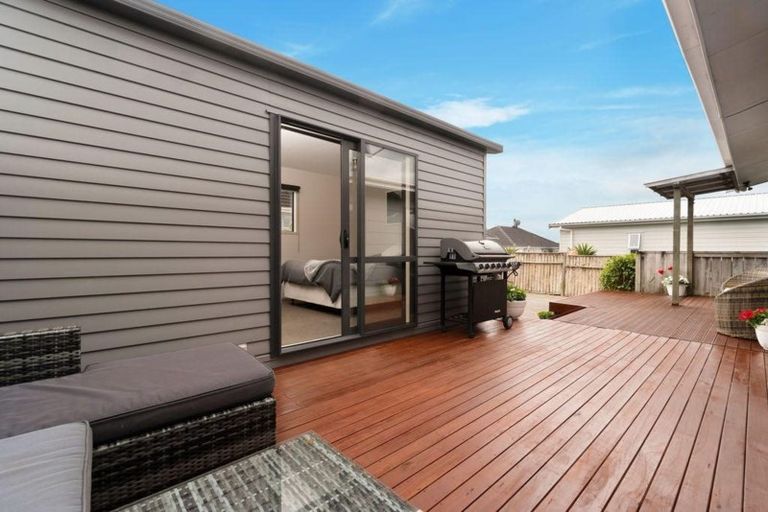 Photo of property in 44b Matipo Road, Te Atatu Peninsula, Auckland, 0610