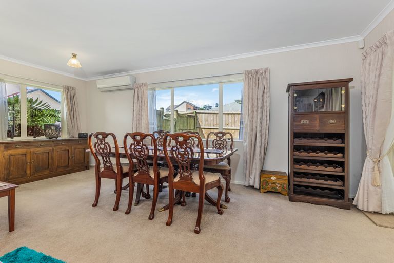 Photo of property in 23 Muirfield Street, Wattle Downs, Auckland, 2103