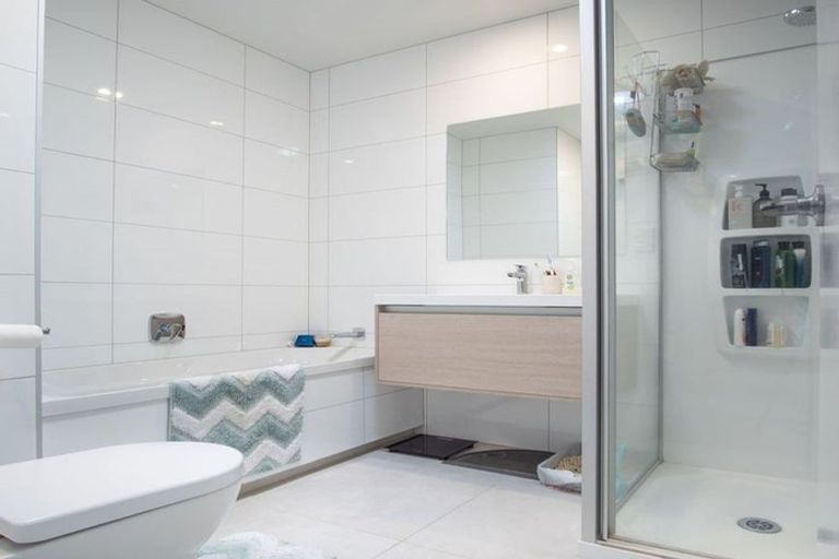 Photo of property in 22 Pepene Avenue, Takanini, 2112