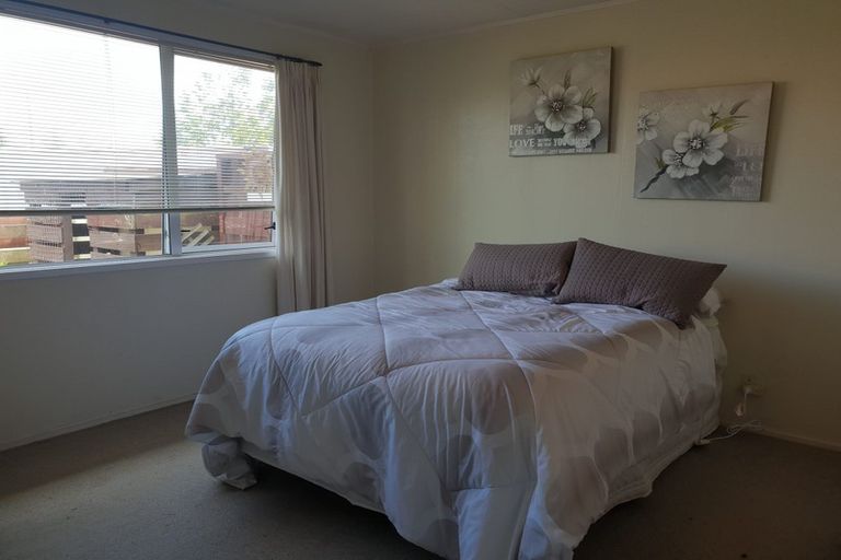 Photo of property in 28a Cypress Grove, Paraparaumu, 5032