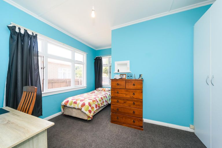 Photo of property in 24 Havill Street, Takaro, Palmerston North, 4410
