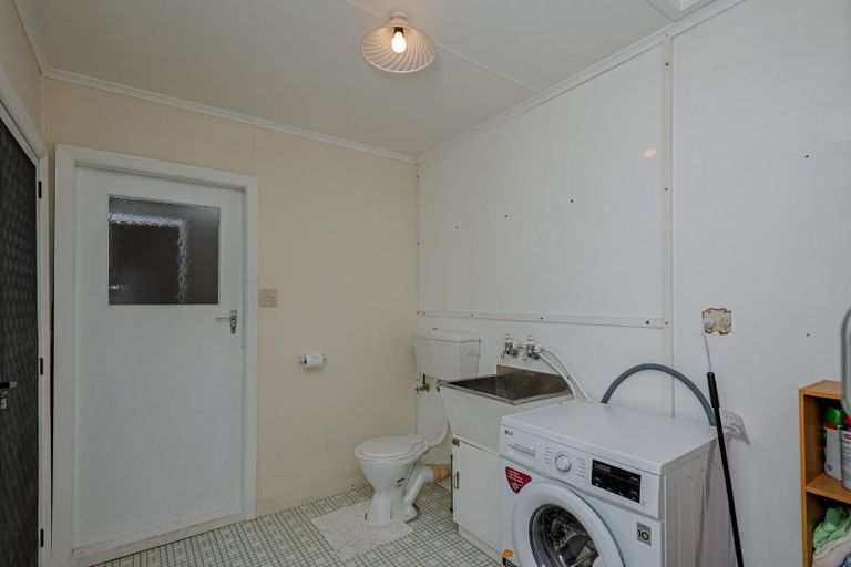 Photo of property in 49 Holland Crescent, Bulls, 4818