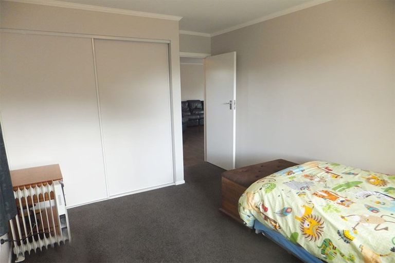 Photo of property in 1/5 Gainsborough Street, Hoon Hay, Christchurch, 8025
