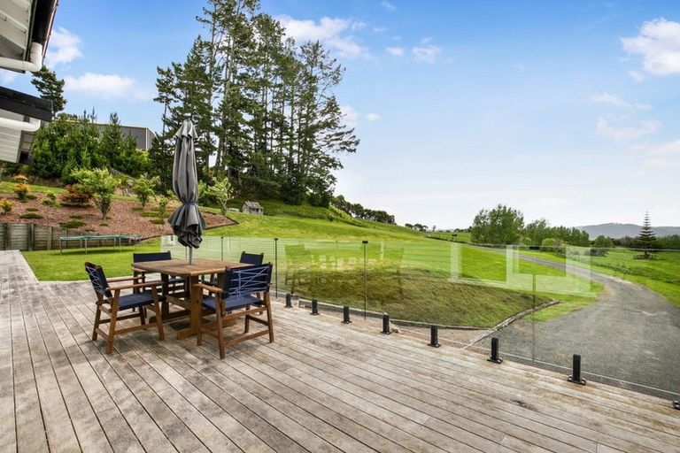 Photo of property in 154 Highridge Road, Clevedon, Papakura, 2582