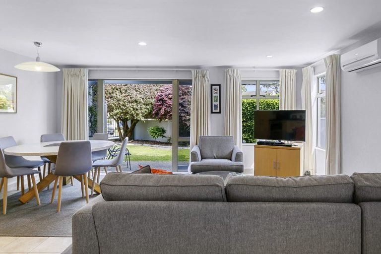 Photo of property in 1/7 Tui Street, Torbay, Auckland, 0630