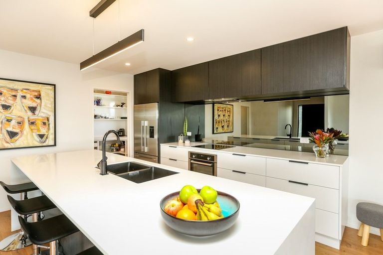 Photo of property in 1 Megaw Close, Whalers Gate, New Plymouth, 4310