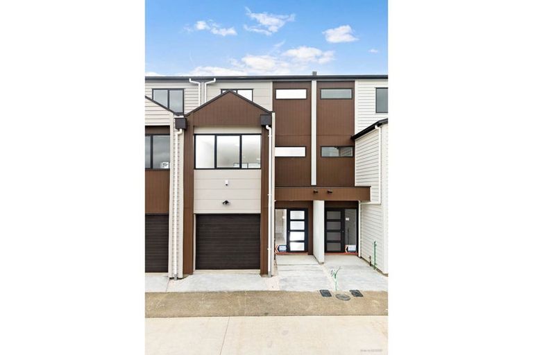 Photo of property in 40 Bloom Crescent, Sunnyvale, Auckland, 0612