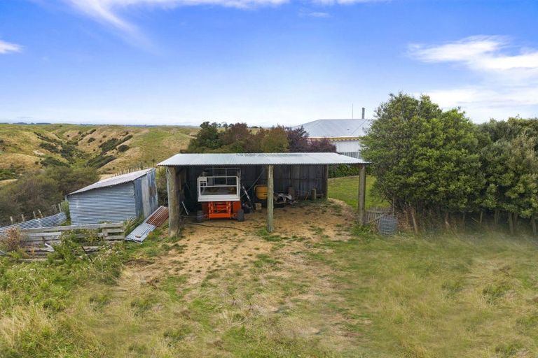 Photo of property in 594 Waituna Tapuae Road, Waituna West, Feilding, 4779