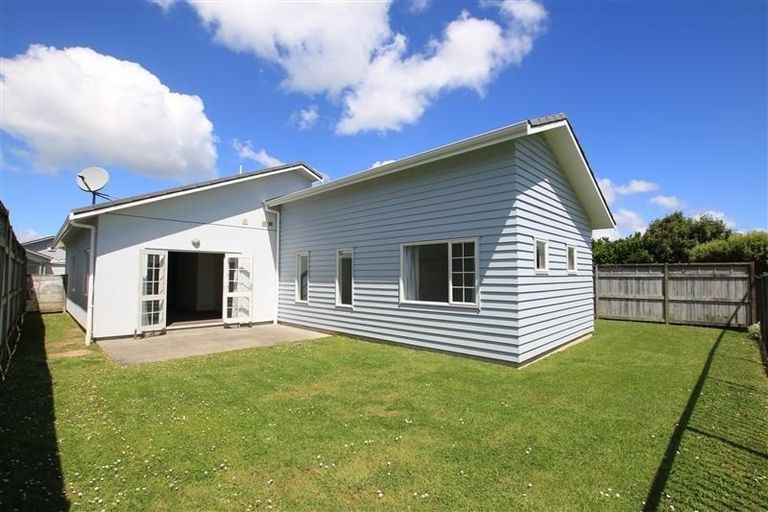 Photo of property in 6 Mulvaney Crescent, Henderson, Auckland, 0612